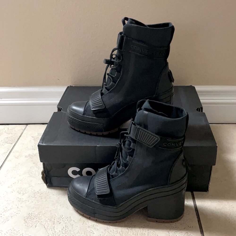 Converse women shoes( boots )